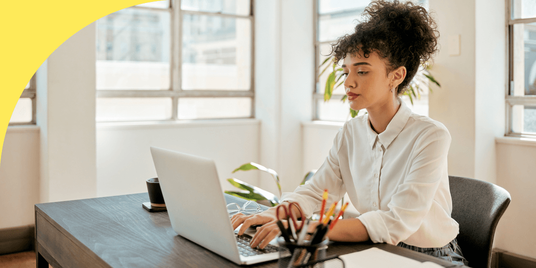 How to Write a Good Hook That Grabs Attention (with Examples!)