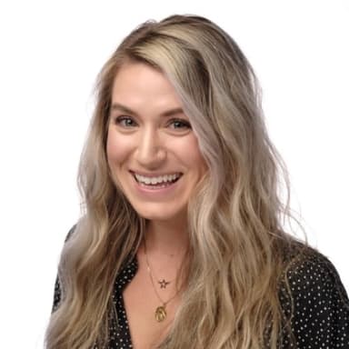 April Zimmerman headshot