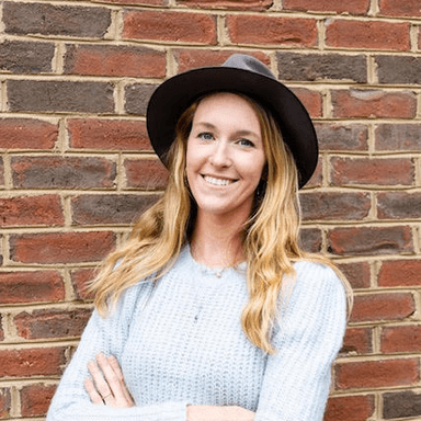 Colleen White headshot